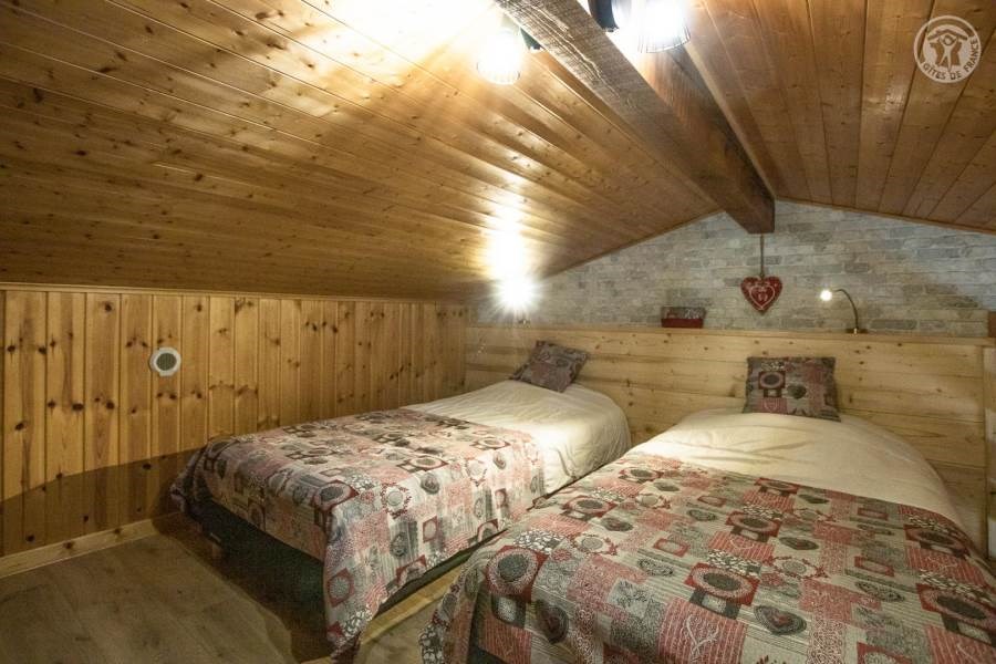 Gîtes de France N°73G144154 (LA TOMBA)