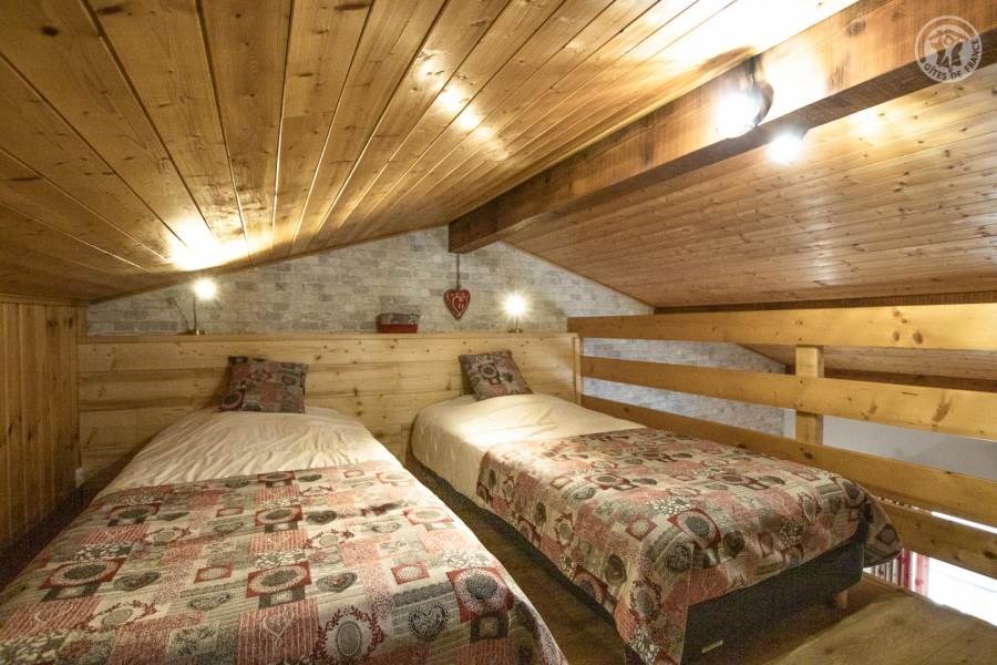 Gîtes de France N°73G144154 (LA TOMBA)