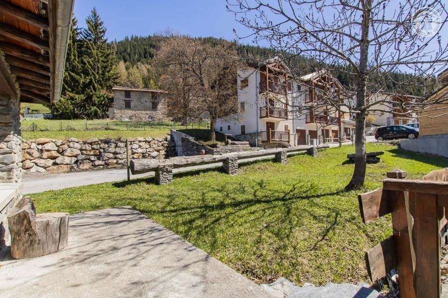 Gîtes de France N°73G157117 (CHALET LES SARRAZINS)