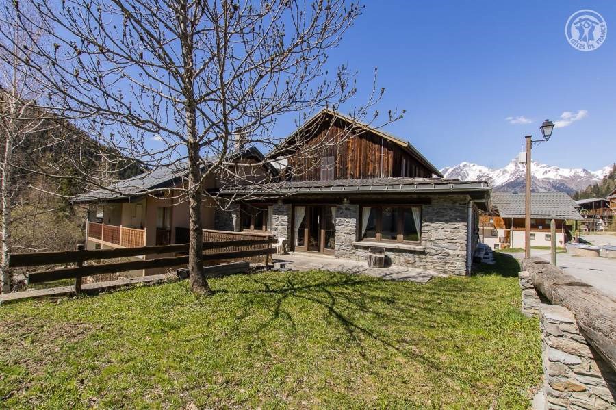 Gîtes de France N°73G157117 (CHALET LES SARRAZINS)