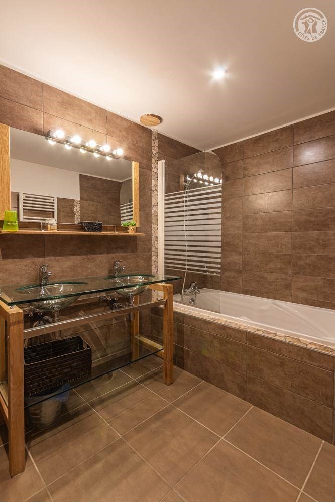 Gîtes de France N°73G157120 (CHALET LA CARLINE)