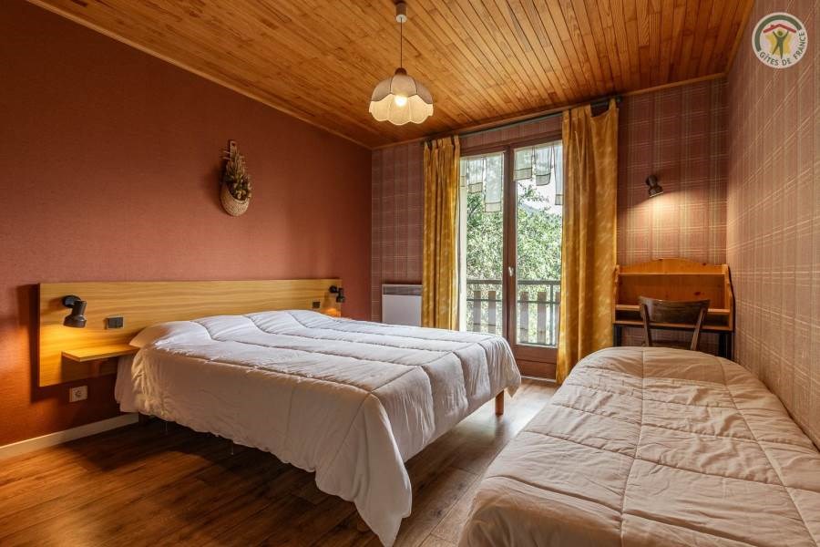 Gîtes de France N°73G23140 (Le Rhododendron)