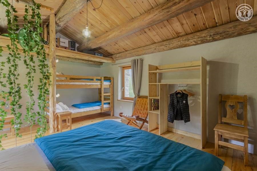 Gîtes de France N°73G23555 (LE CHALET DE LEO)