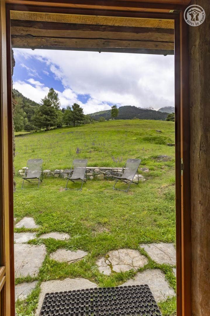 Gîtes de France N°73G23555 (LE CHALET DE LEO)