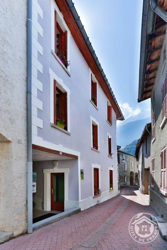 Gîtes de France N°73G26102 (MAISON DE BASILE)