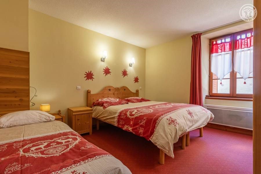 Gîtes de France N°73G26102 (Maison De Basile)