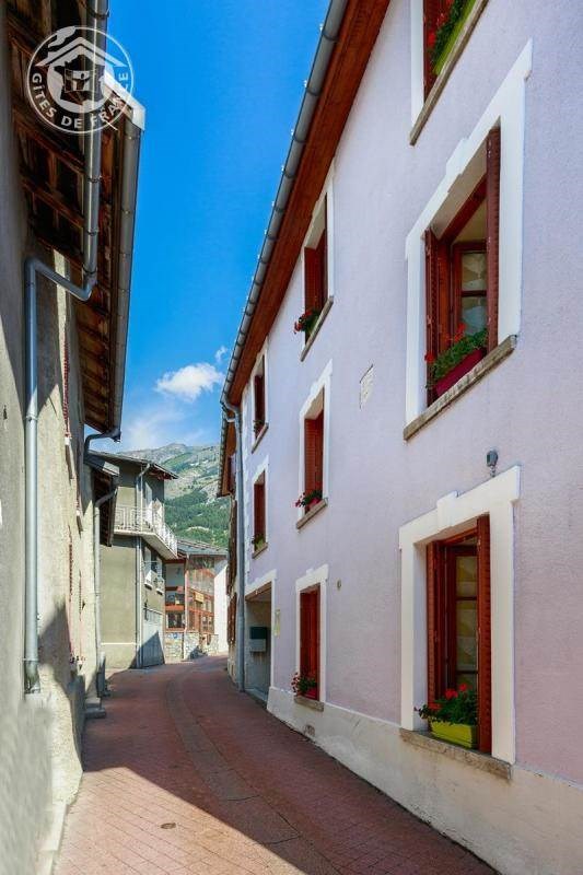 Gîtes de France N°73G26102 (MAISON DE BASILE)