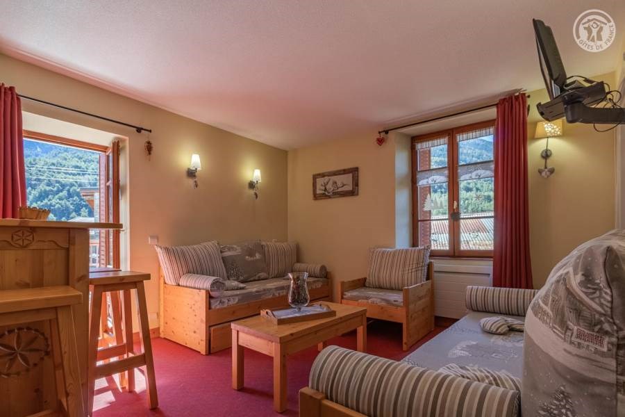 Gîtes de France N°73G26102 (Maison De Basile)