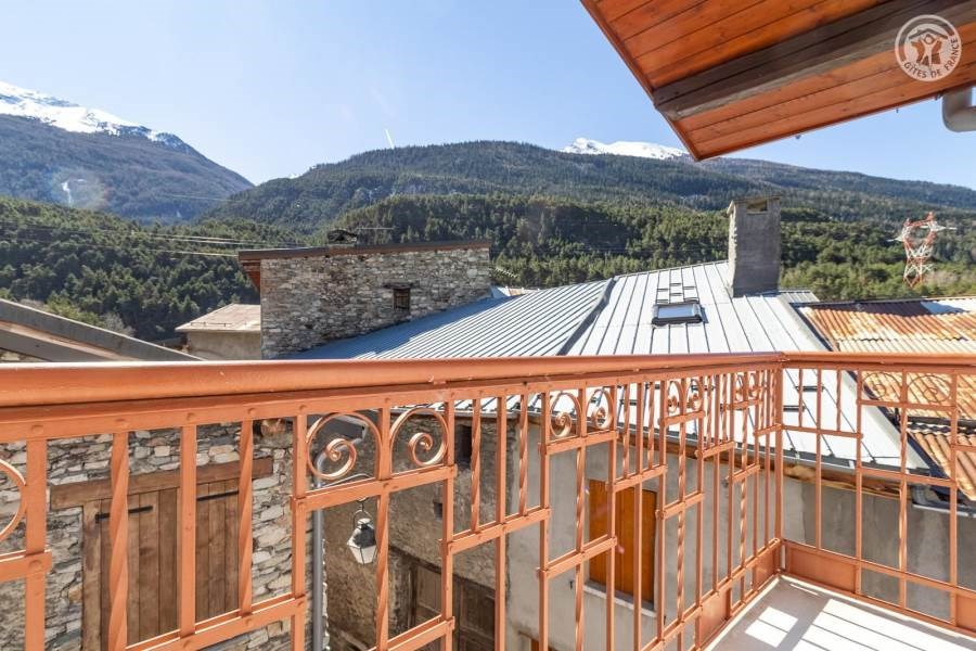 Gîtes de France N°73G26102 (Maison De Basile)