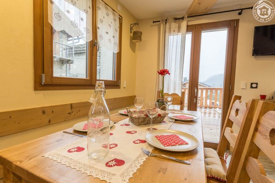 Gîtes de France N°73G287128 (LA PARRACHEE)