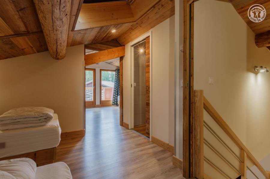 Gîtes de France N°73G287137 (LE MONT-FROID)