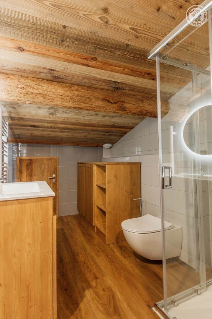 Gîtes de France N°73G287137 (LE MONT-FROID)