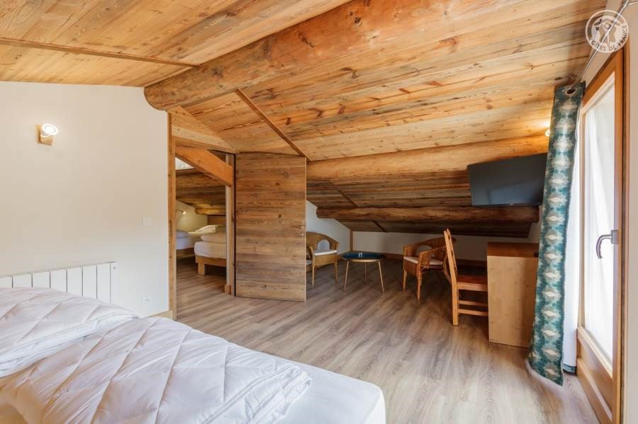 Gîtes de France N°73G287137 (LE MONT-FROID)