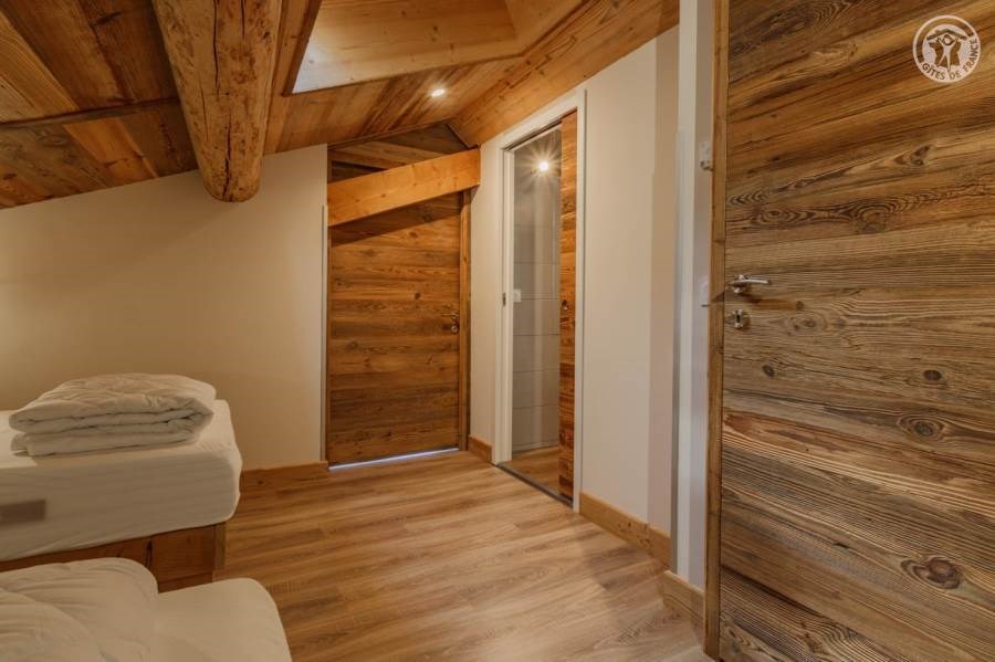 Gîtes de France N°73G287137 (LE MONT-FROID)