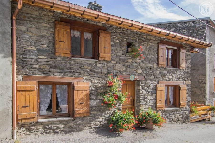 Gîtes de France N°73G290103 (LES ROCHES BLANCHES)