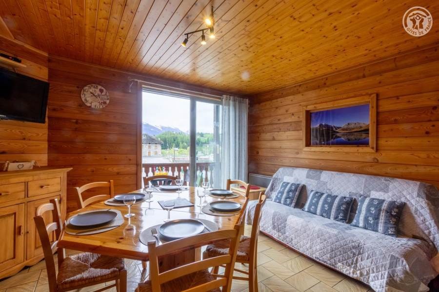 Gîtes de France N°73G290150 (L'OREE DU BOIS - PIN CEMBRO)