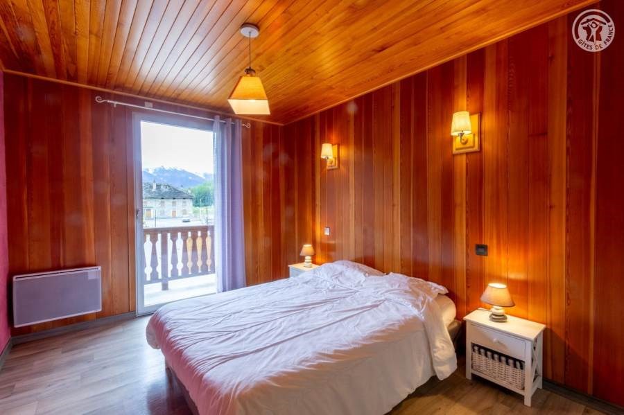 Gîtes de France N°73G290150 (L'OREE DU BOIS - PIN CEMBRO)