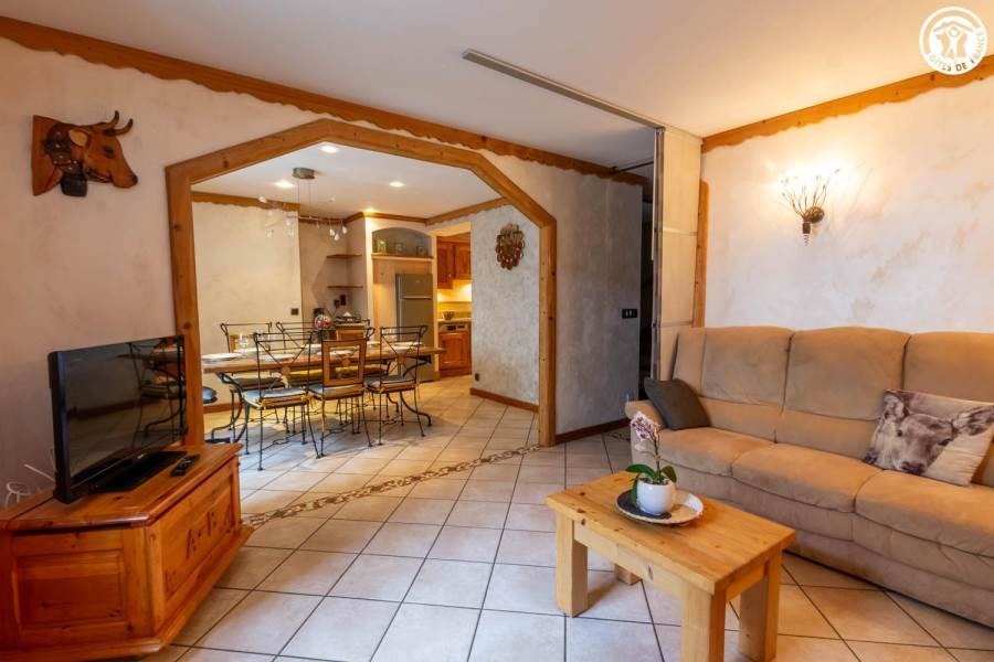 Gîtes de France N°73G290168 (FLOCON)