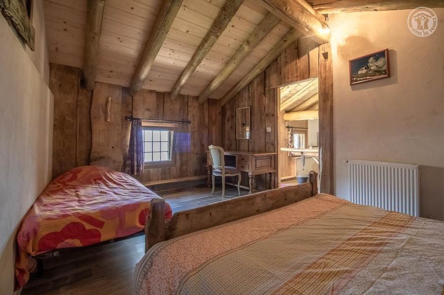 Gîtes de France N°73G290552 (LA CHIRA)