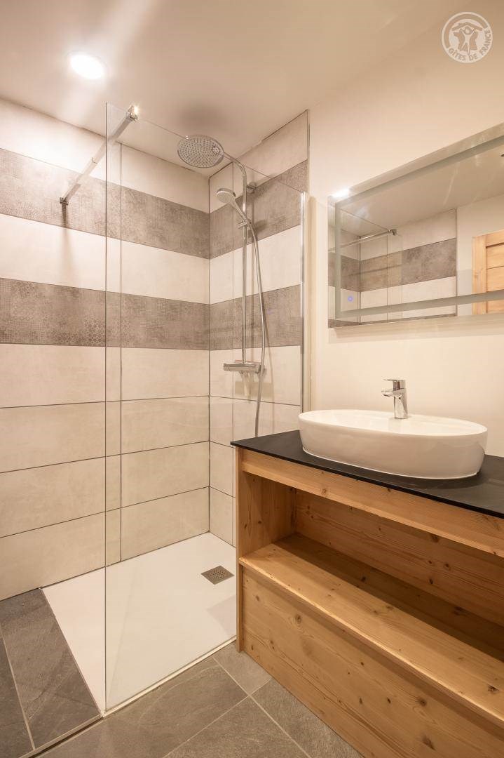 Gîtes de France N°73G40196 (FLOCON RDJ)