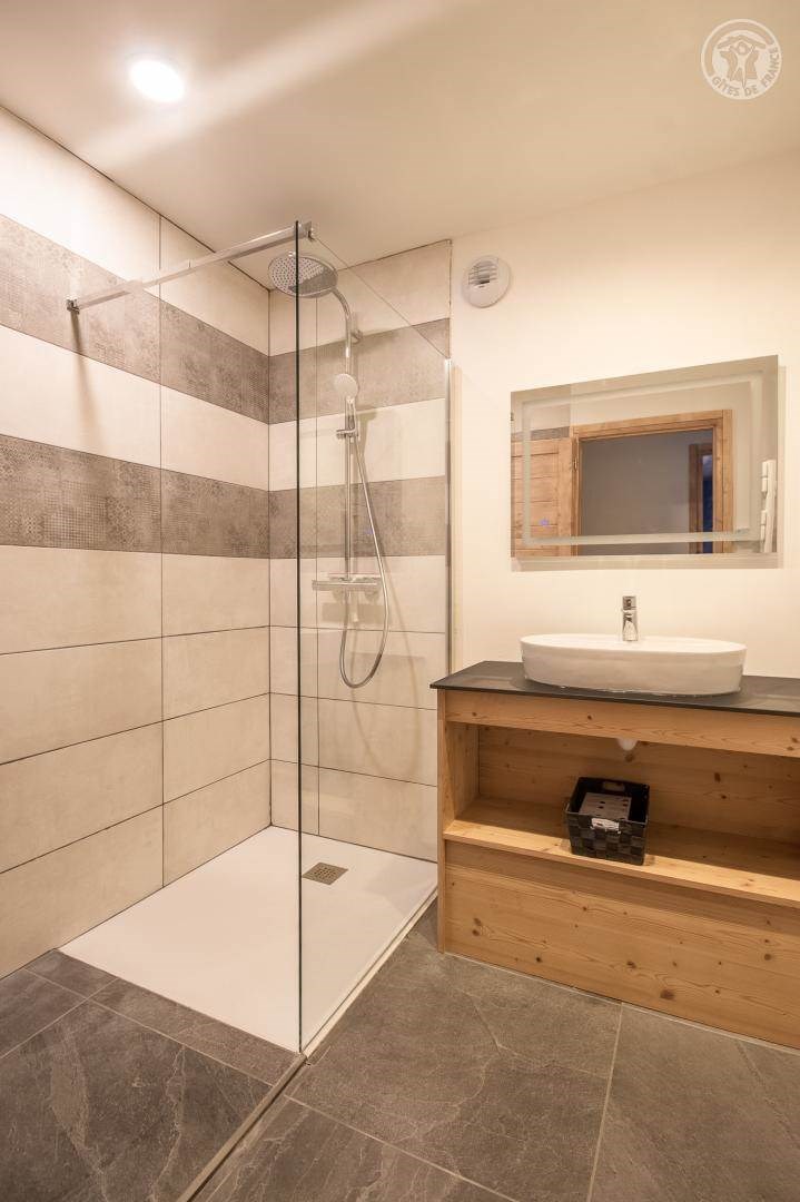 Gîtes de France N°73G40196 (FLOCON RDJ)