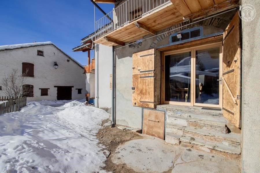 Gîtes de France N°73G40200 (LA MAISON BLEUE - le Bouvreuil)