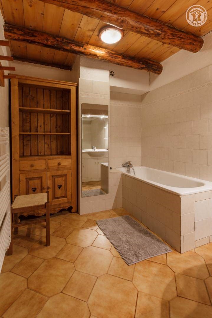 Gîtes de France N°73G47121 (LES COLOMBIERES - CHAMOIS)