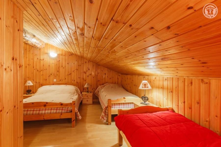 Gîtes de France N°73G47121 (LES COLOMBIERES - CHAMOIS)