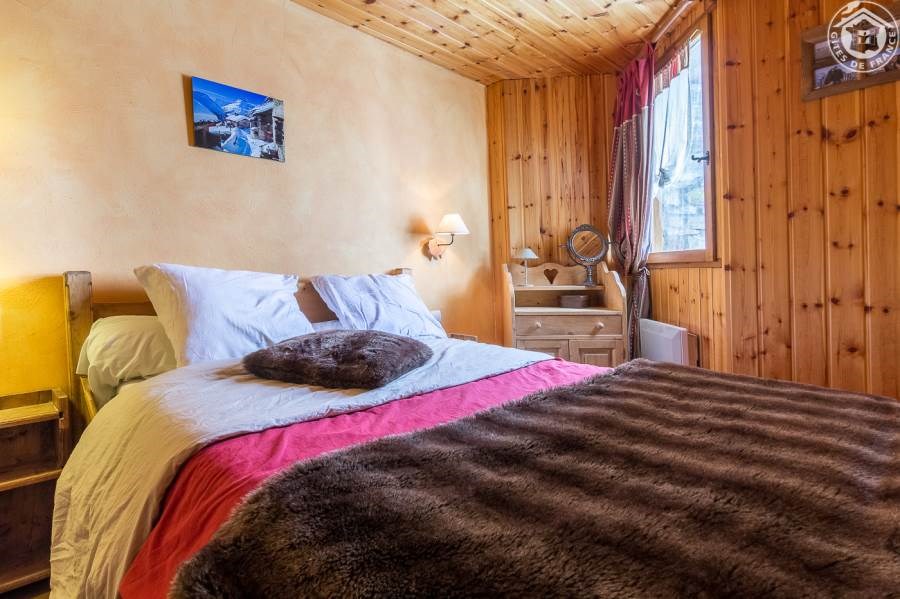 Gîtes de France N°73G47189 (CHALET LE NÉVÉ - TETRA LYRE)