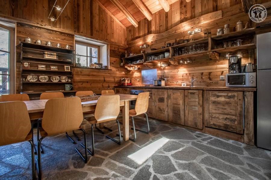 Gîtes de France N°73G47213 (CHALET 1962)