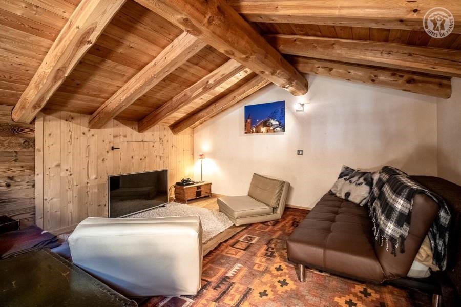 Gîtes de France N°73G47213 (CHALET 1962)