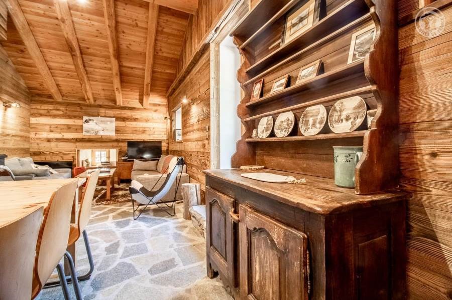 Gîtes de France N°73G47213 (CHALET 1962)