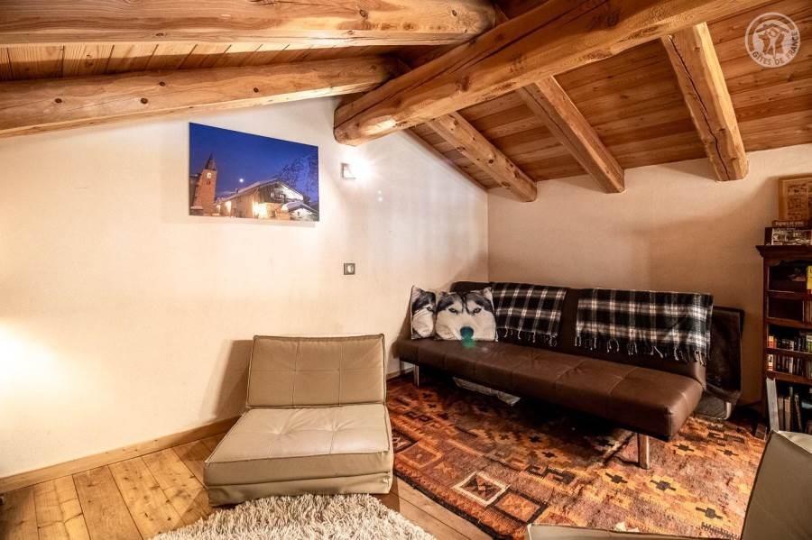 Gîtes de France N°73G47213 (CHALET 1962)