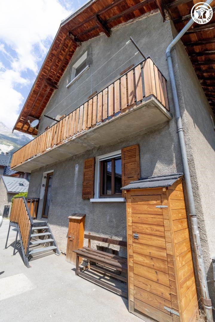 Gîtes de France N°73G56104 (LE BÛCHER)