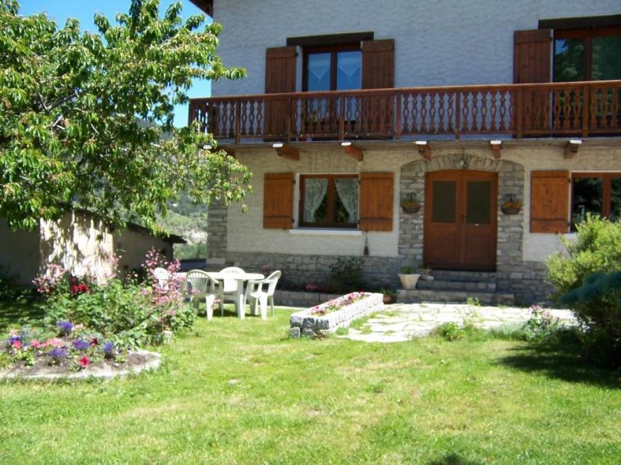 Gîtes de France N°73G56118 (LE BOSSATE)