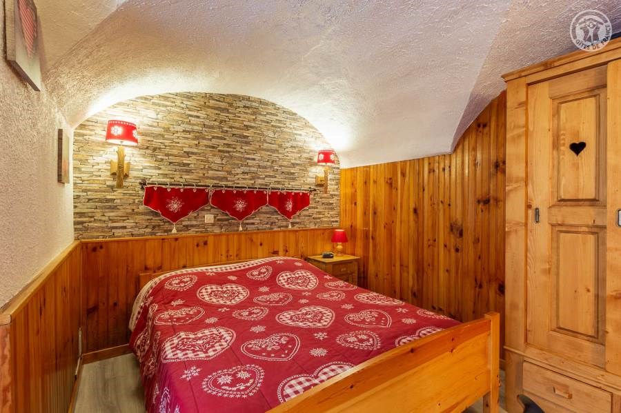 Gîtes de France N°73G56139 (L'OURS BRUN)