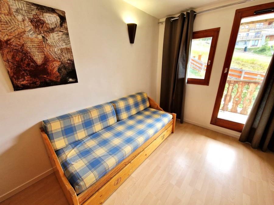 CHALET CLUB