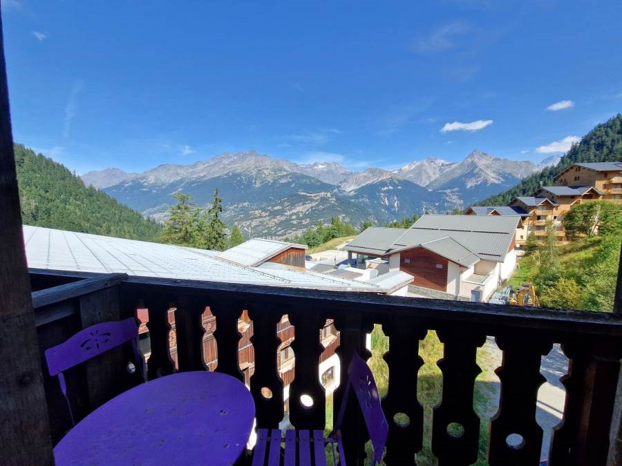 CHALET CLUB
