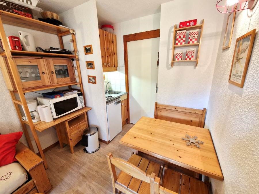 CHALET CLUB