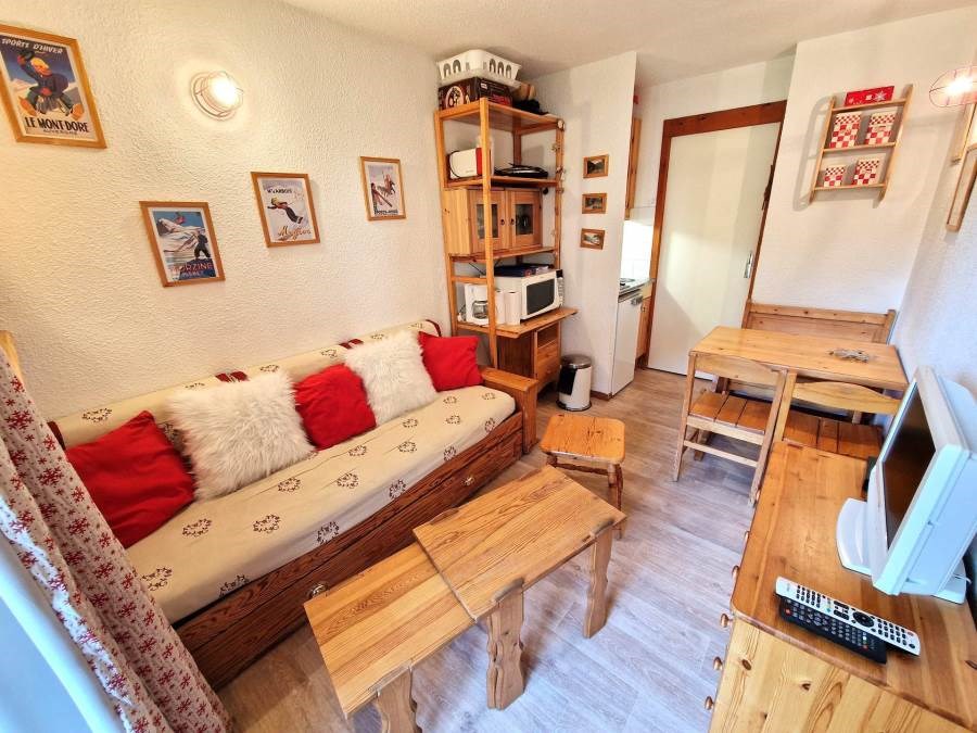 CHALET CLUB