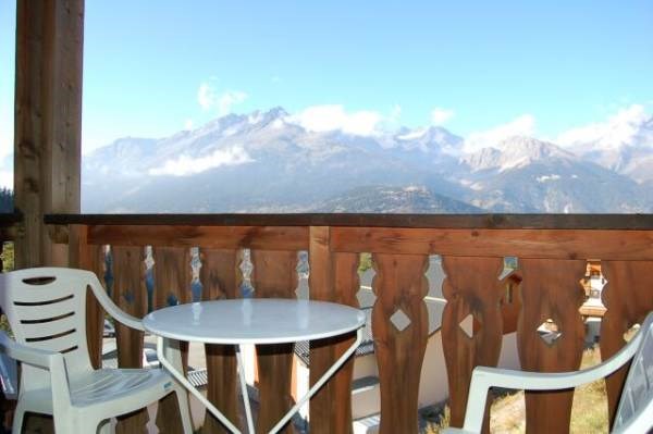 CHALET CLUB
