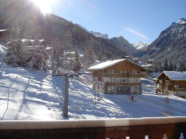 CHALET CLUB