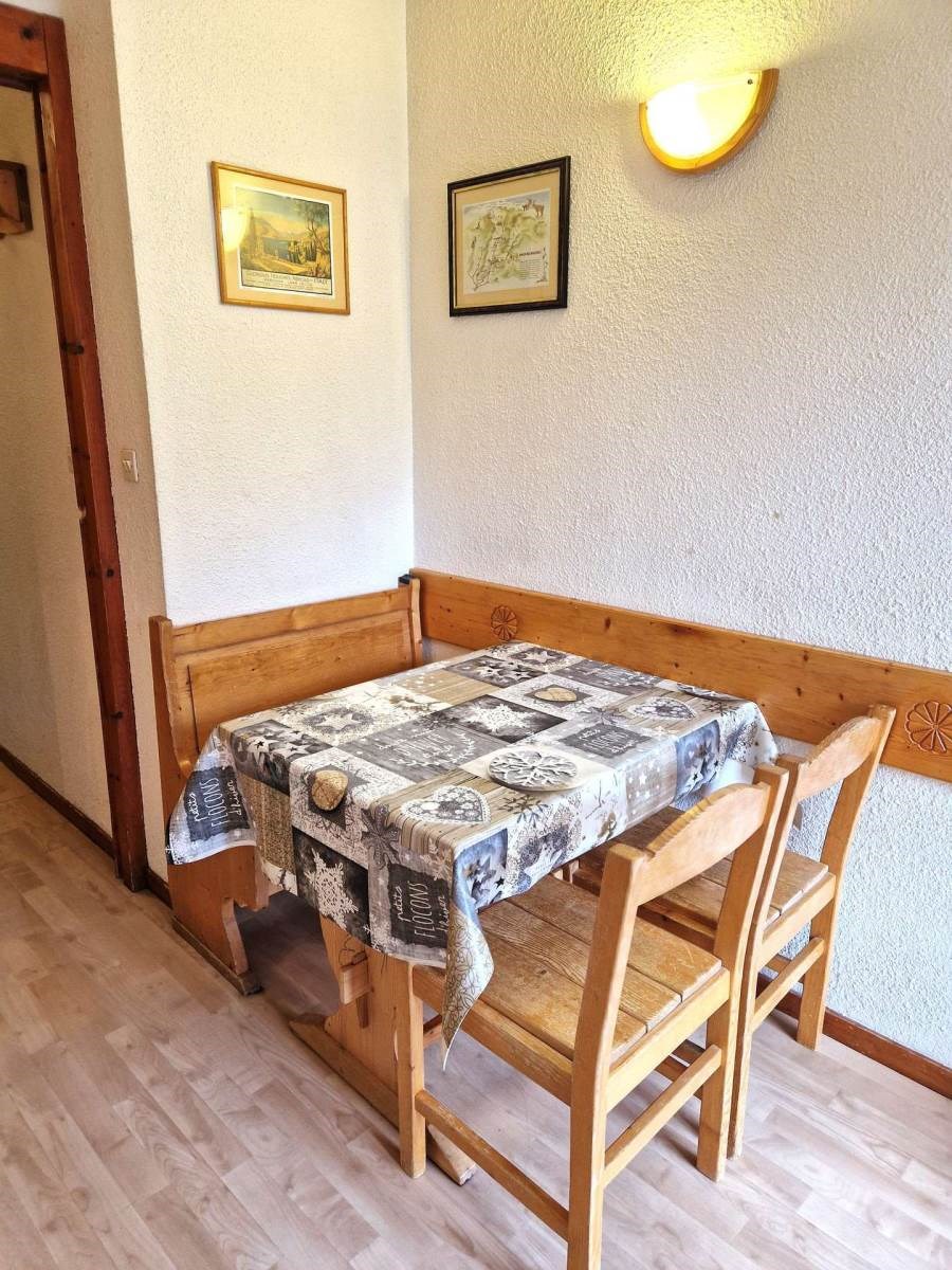 CHALET CLUB