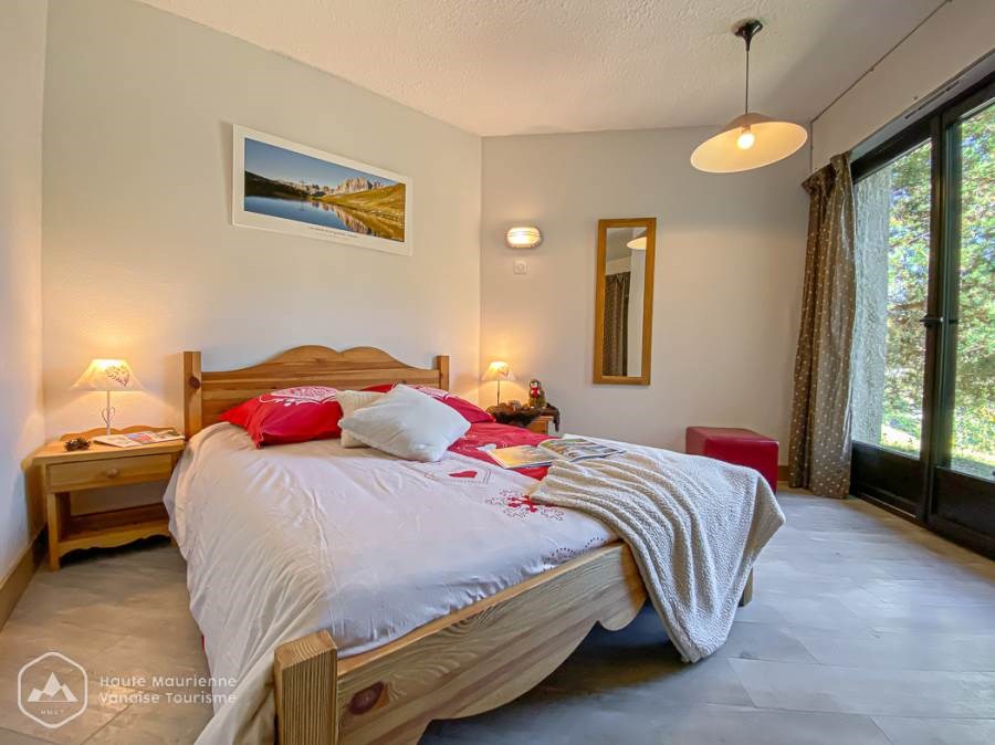 LES CHALETS DE LA PYRAMIDE