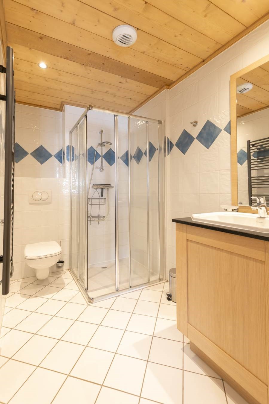 LES CHALET DE FLAMBEAU