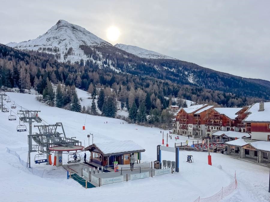 LES CHALET DE FLAMBEAU