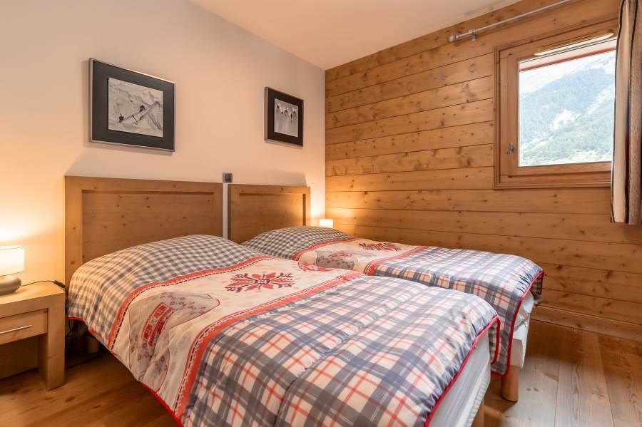 LES CHALET DE FLAMBEAU