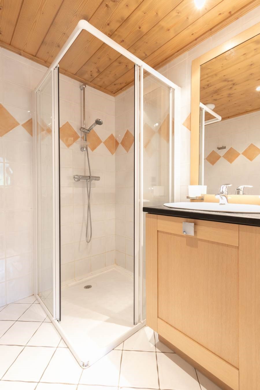 LES CHALET DE FLAMBEAU