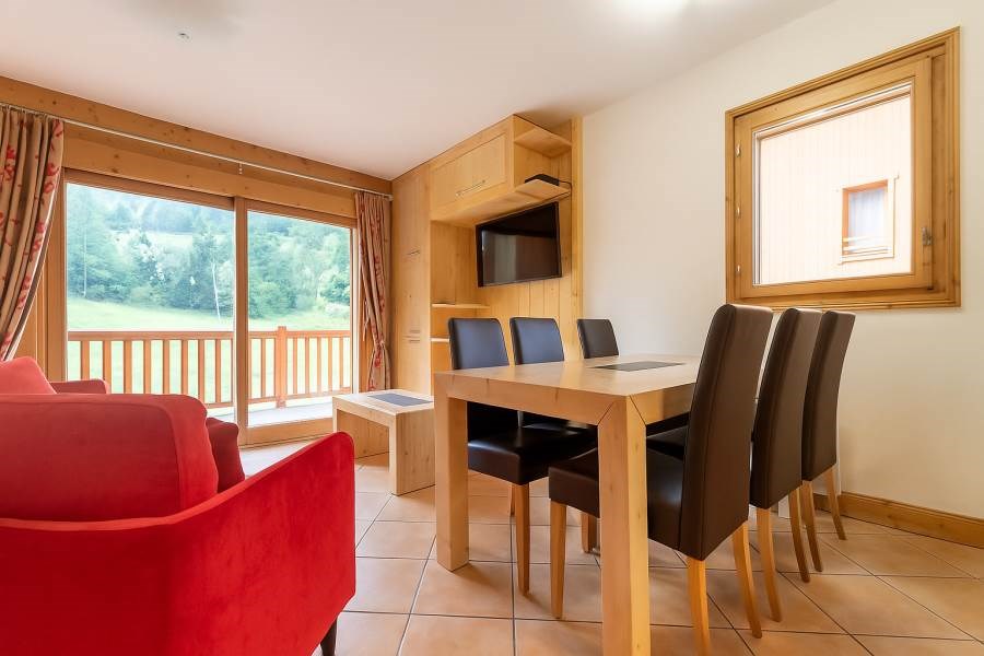 LES CHALET DE FLAMBEAU