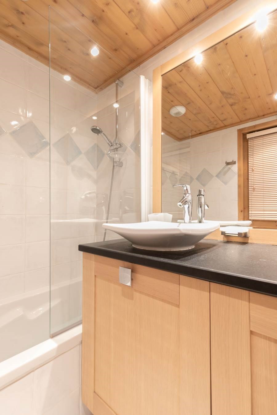 LES CHALET DE FLAMBEAU